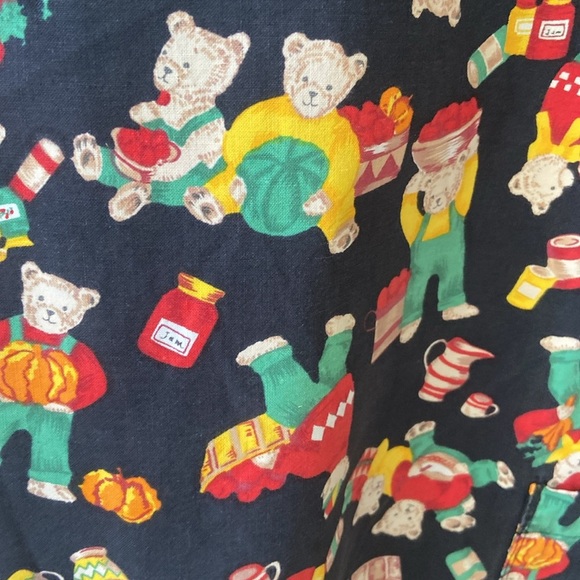 Scrub top with a Fall theme size Medium - Picture 2 of 3
